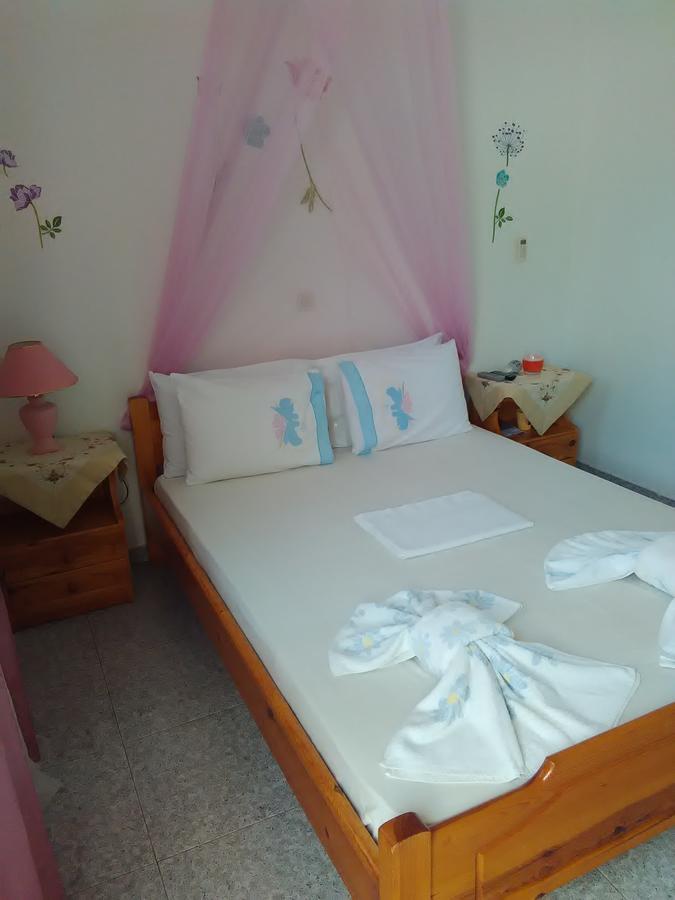 Maria Charalampaki Studios Скирос Екстериор снимка